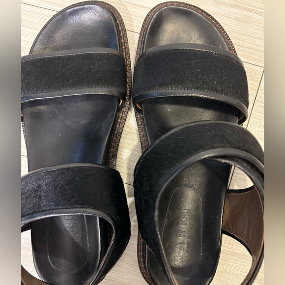Marni Fussbett Sandals with Calf Fur in Black - Picture 5 of 11